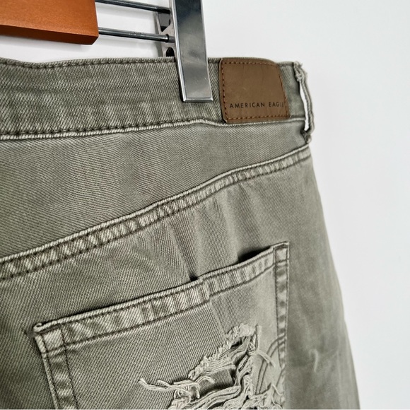 American Eagle distressed mom jeans - Picture 5 of 6